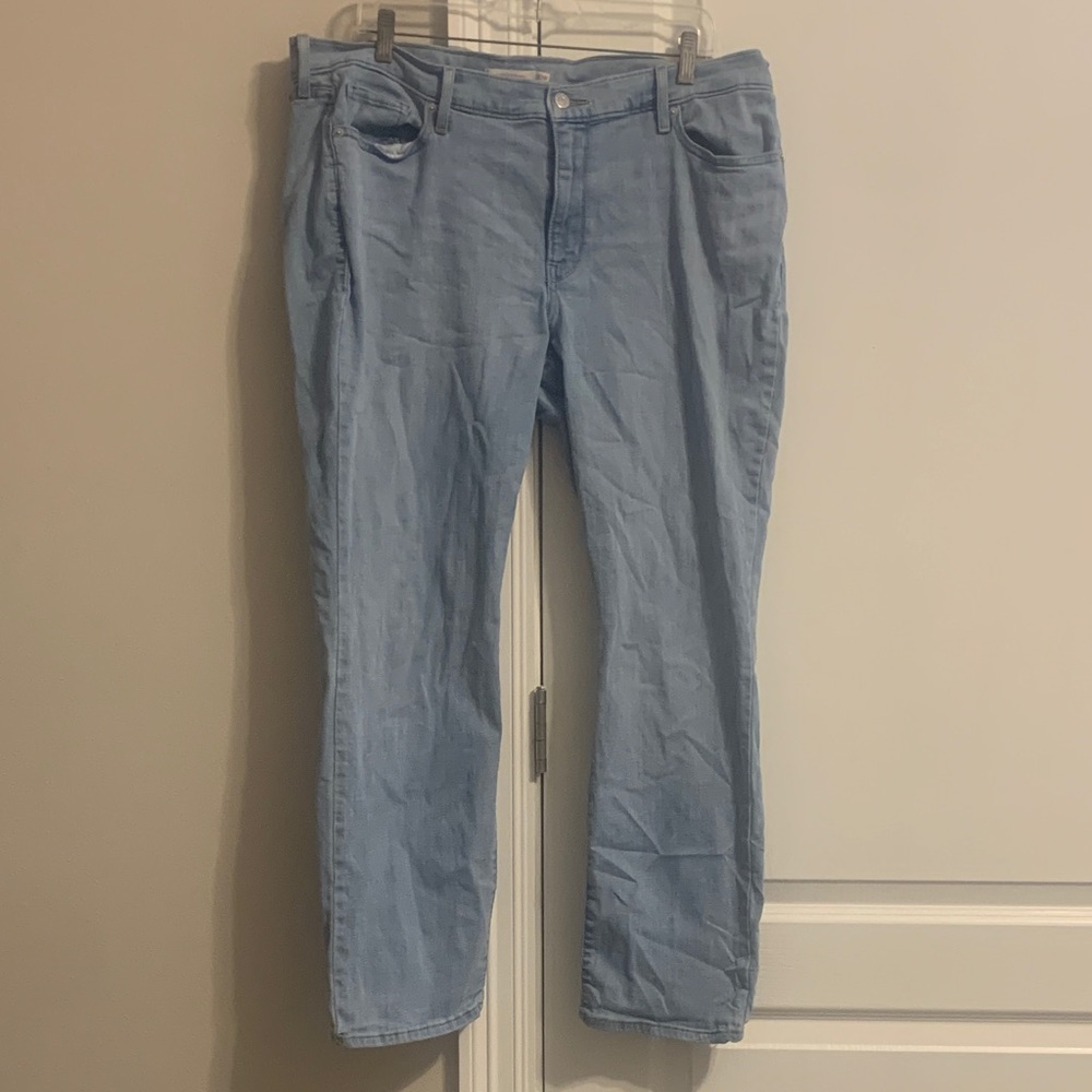 Signature by Levi Strauss Women's Light Blue Straight Leg Jeans